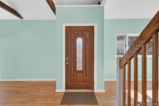 3 Lakeside Road, Mahopac, NY 10541