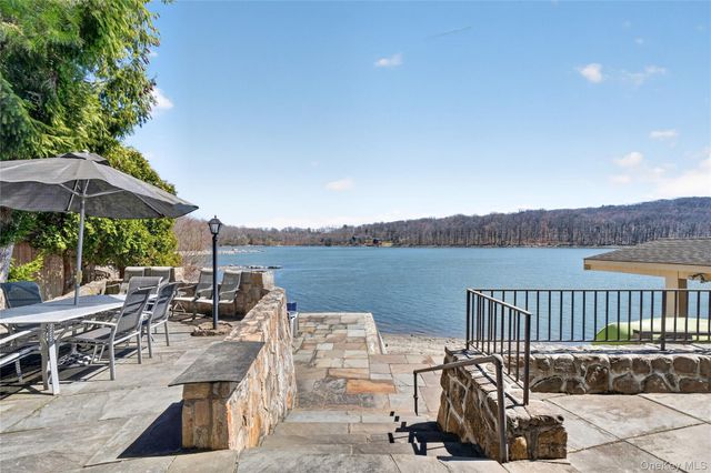 3 Lakeside Road, Mahopac, NY 10541