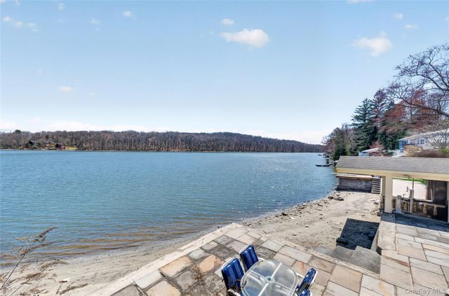 3 Lakeside Road, Mahopac, NY 10541