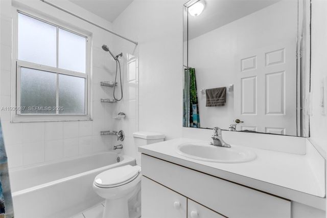 13820 SW 275th St, Homestead, FL 33032