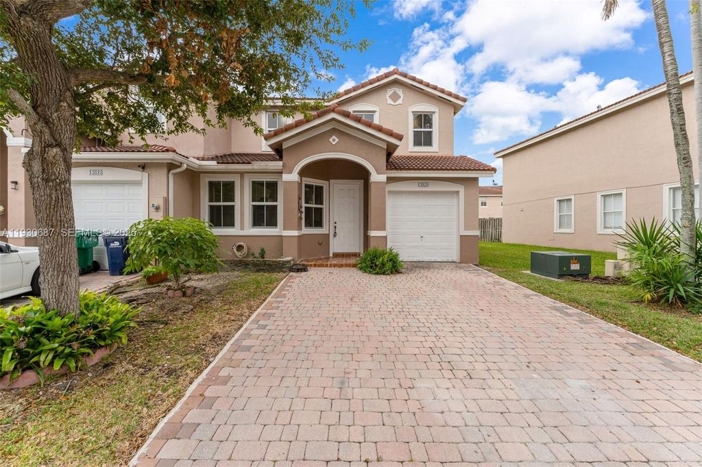 13820 SW 275th St, Homestead, FL 33032