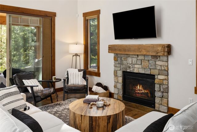 300 Sweet Shop Ln, Cle Elum, WA 98922