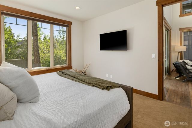300 Sweet Shop Ln, Cle Elum, WA 98922