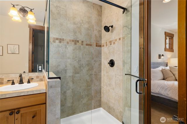 300 Sweet Shop Ln, Cle Elum, WA 98922