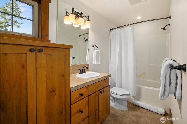 300 Sweet Shop Ln, Cle Elum, WA 98922