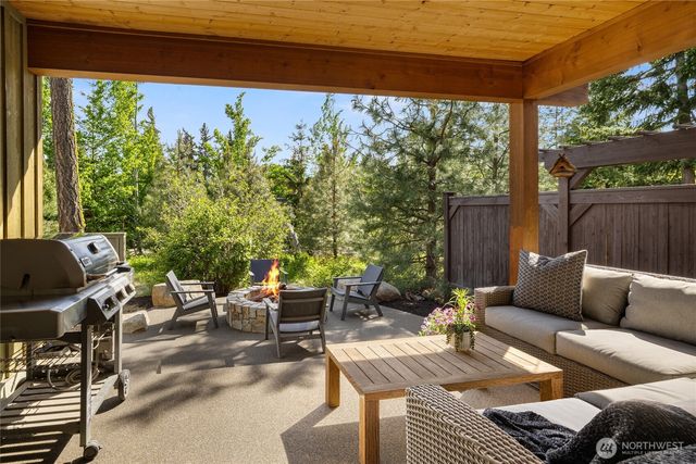 300 Sweet Shop Ln, Cle Elum, WA 98922