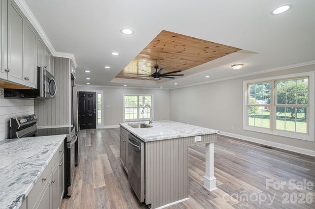 1719 S Lafayette Street, Shelby, NC 28152