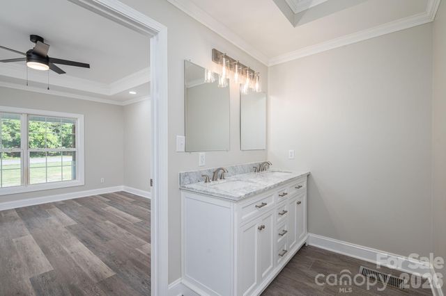 1719 S Lafayette Street, Shelby, NC 28152