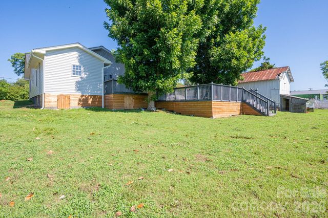 1719 S Lafayette Street, Shelby, NC 28152