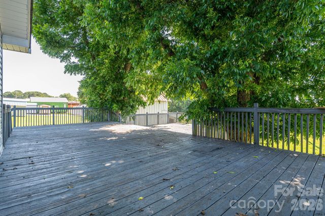 1719 S Lafayette Street, Shelby, NC 28152