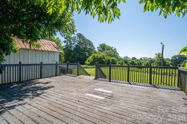 1719 S Lafayette Street, Shelby, NC 28152