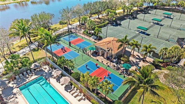 15127 Reef LN, Bonita Springs, FL 34135