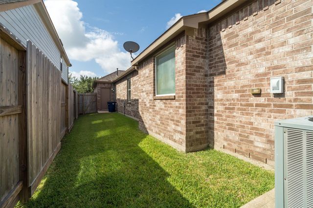 2875 Torano Circle, League City, TX 77573
