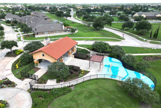 2875 Torano Circle, League City, TX 77573