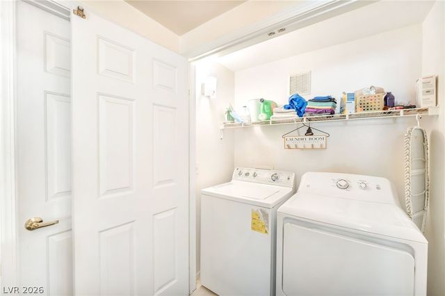 1300 South Arlington Street 227, Las Vegas, NV 89104