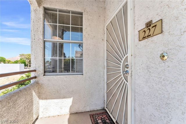 1300 South Arlington Street 227, Las Vegas, NV 89104