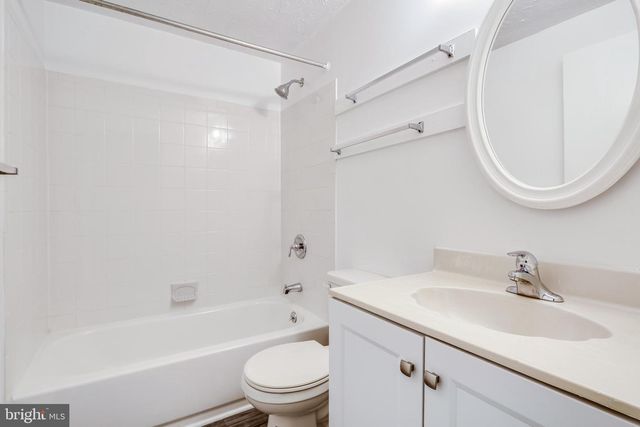 7201 SLEEP SOFT CIR, Columbia, MD 21045