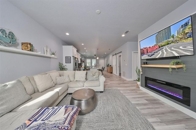 1819 E ESKIMO AVENUE, Tampa, FL 33604