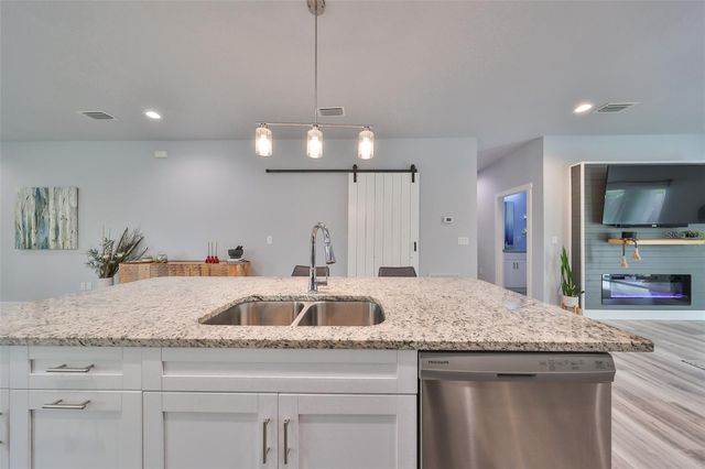 1819 E ESKIMO AVENUE, Tampa, FL 33604