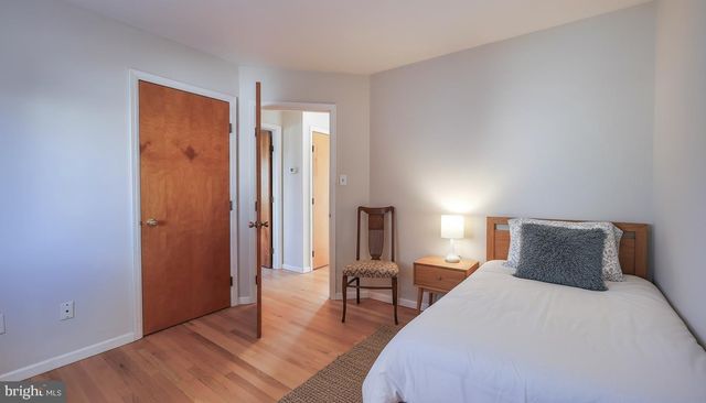 207 E PLAZA PL, Pleasantville, NJ 08232