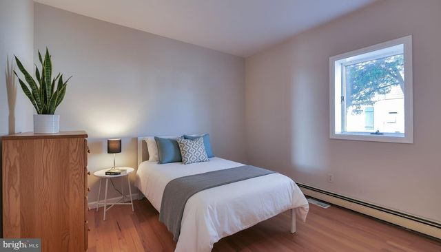 207 E PLAZA PL, Pleasantville, NJ 08232