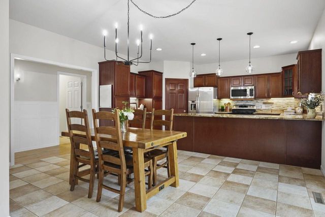 1232 Dartmouth Drive, Waunakee, WI 53597