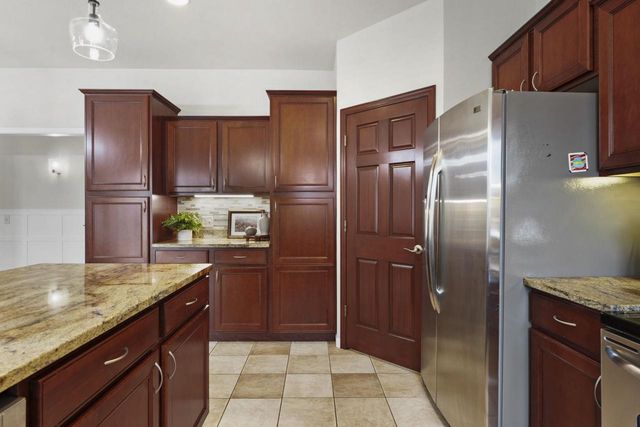 1232 Dartmouth Drive, Waunakee, WI 53597