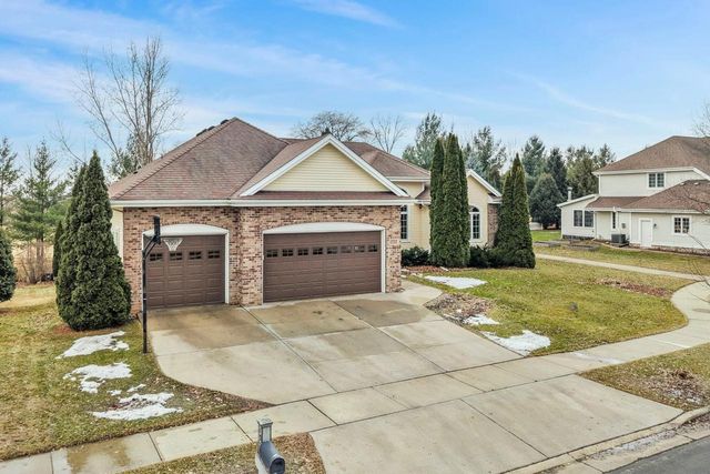 1232 Dartmouth Drive, Waunakee, WI 53597