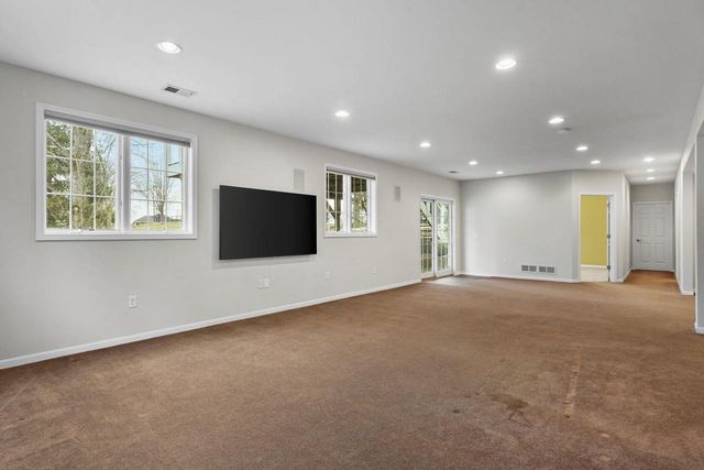 1232 Dartmouth Drive, Waunakee, WI 53597