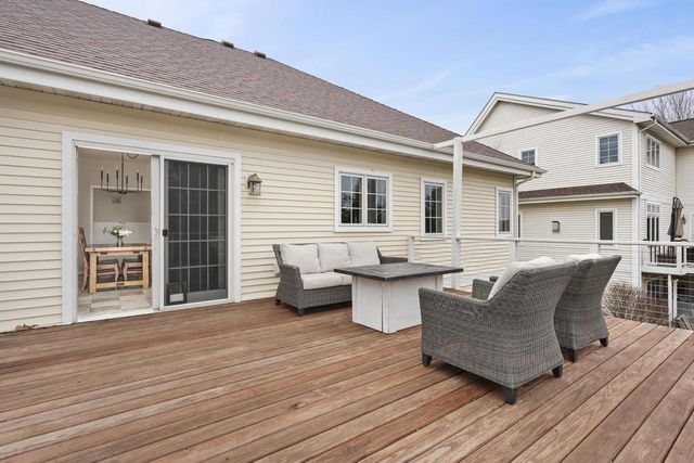 1232 Dartmouth Drive, Waunakee, WI 53597