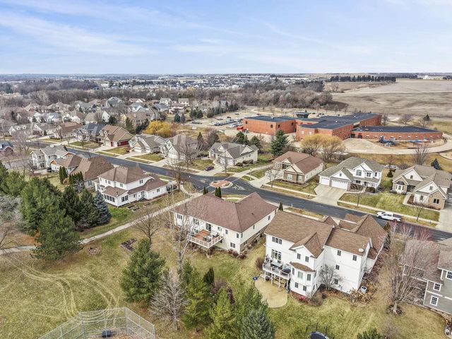 1232 Dartmouth Drive, Waunakee, WI 53597
