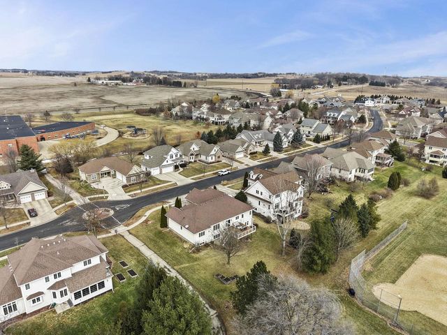 1232 Dartmouth Drive, Waunakee, WI 53597