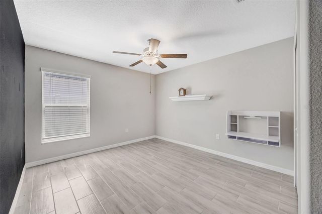 138 RAIN BERRY AVENUE, Ruskin, FL 33570