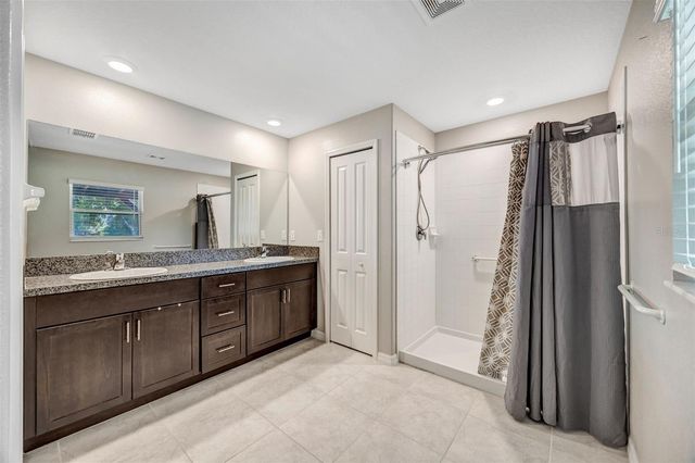 138 RAIN BERRY AVENUE, Ruskin, FL 33570