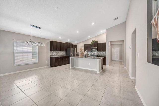 138 RAIN BERRY AVENUE, Ruskin, FL 33570