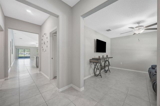 138 RAIN BERRY AVENUE, Ruskin, FL 33570