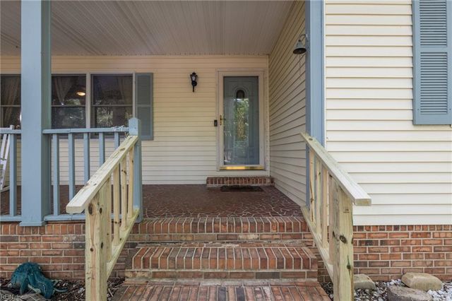 5403 Jonquil LN, Gloucester, VA 23061
