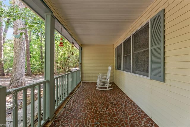 5403 Jonquil LN, Gloucester, VA 23061
