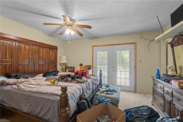 5403 Jonquil LN, Gloucester, VA 23061