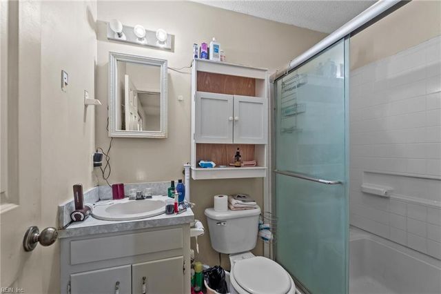 5403 Jonquil LN, Gloucester, VA 23061