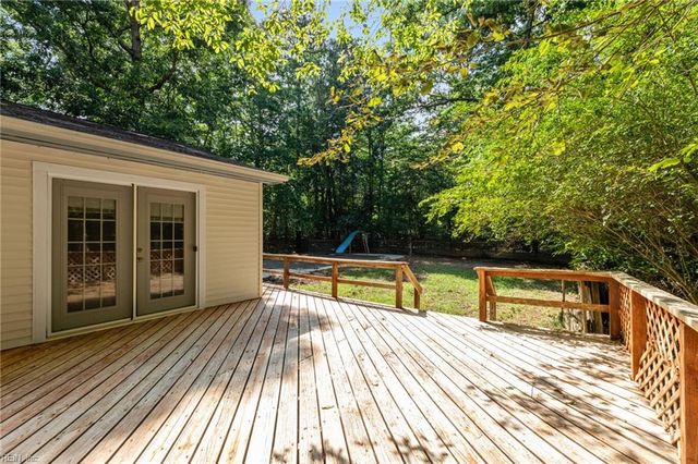 5403 Jonquil LN, Gloucester, VA 23061
