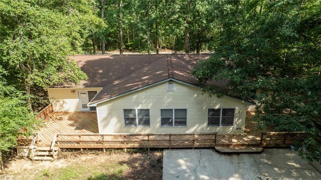 5403 Jonquil LN, Gloucester, VA 23061