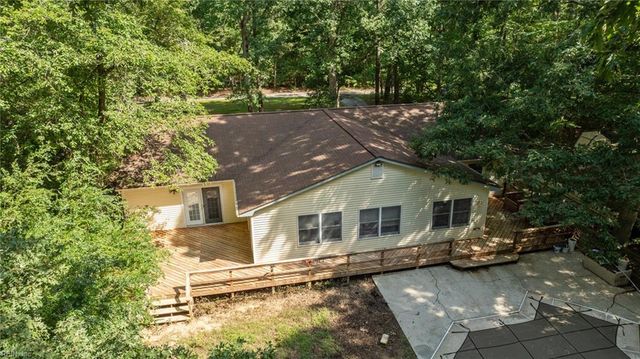 5403 Jonquil LN, Gloucester, VA 23061
