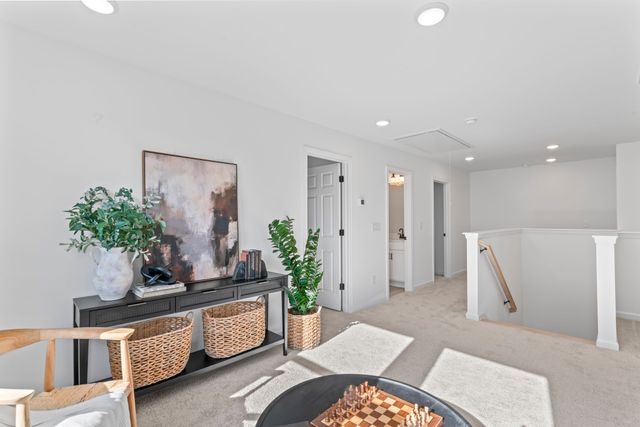 137 Rose Hannah Dr, Gallatin, TN 37066