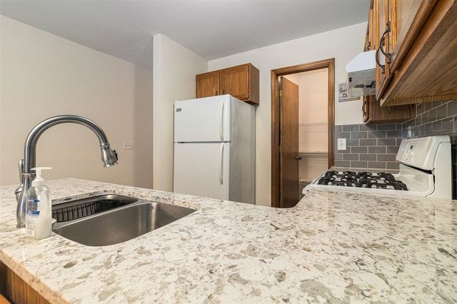 3448 Stonegate Lane, Wyoming, MI 49519