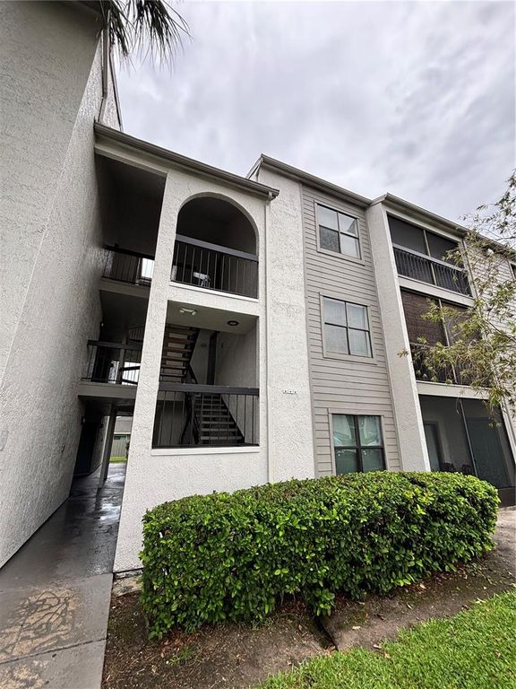 2030 CASCADES BOULEVARD 303, Kissimmee, FL 34741