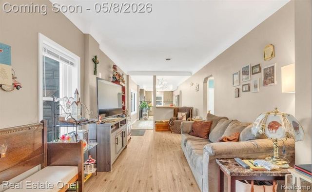 16423 Admiral, Fraser, MI 48026