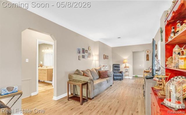 16423 Admiral, Fraser, MI 48026