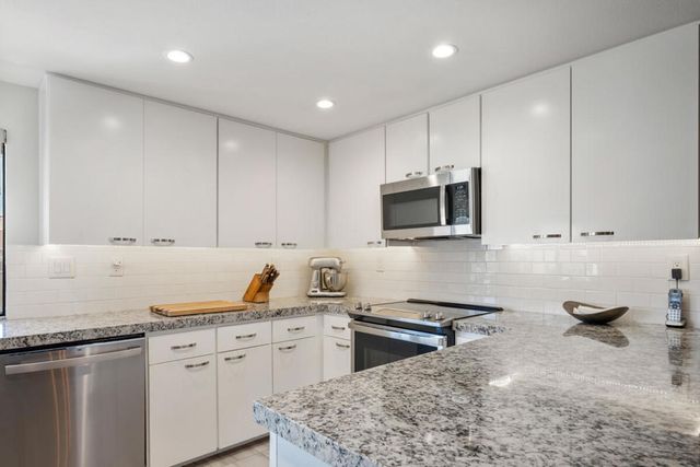 42740 Sand Dune Drive, Palm Desert, CA 92211