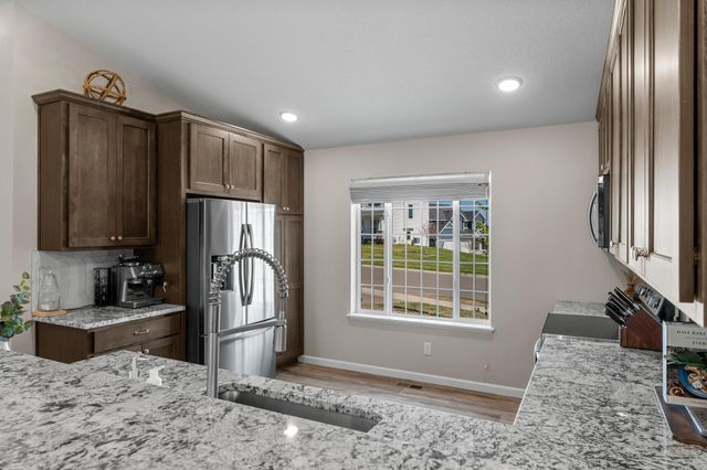 5928 Upper 179th St W, Lakeville, MN 55044